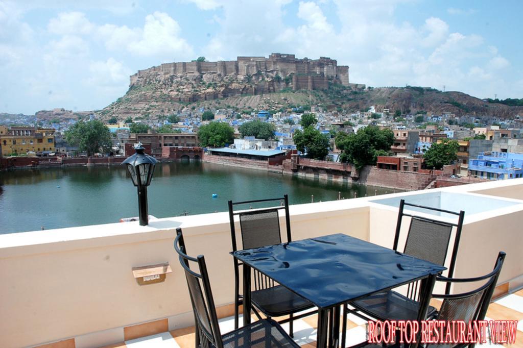 Jee Ri Haveli Hotel Джодпур Екстериор снимка