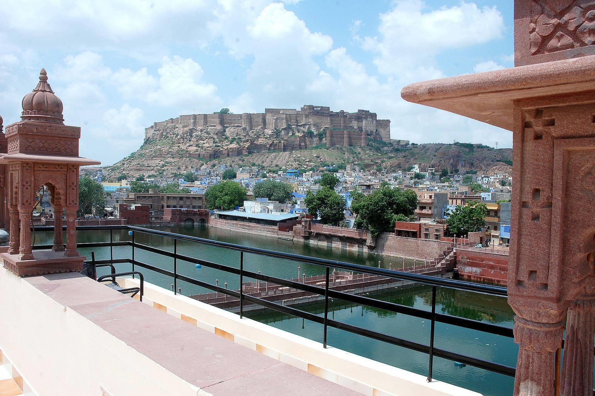 Jee Ri Haveli Hotel Джодпур Екстериор снимка