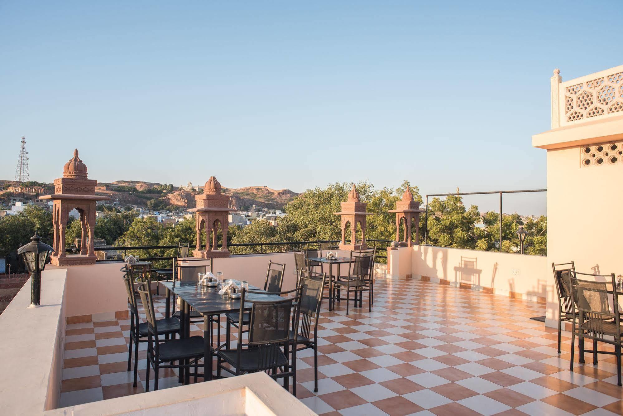 Jee Ri Haveli Hotel Джодпур Екстериор снимка