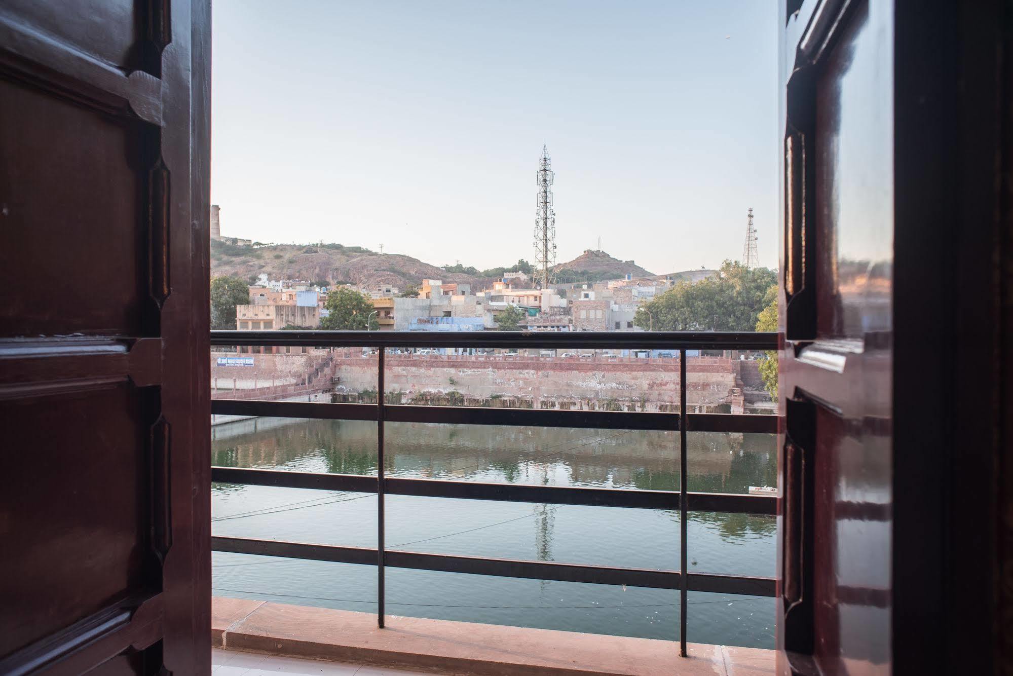 Jee Ri Haveli Hotel Джодпур Екстериор снимка