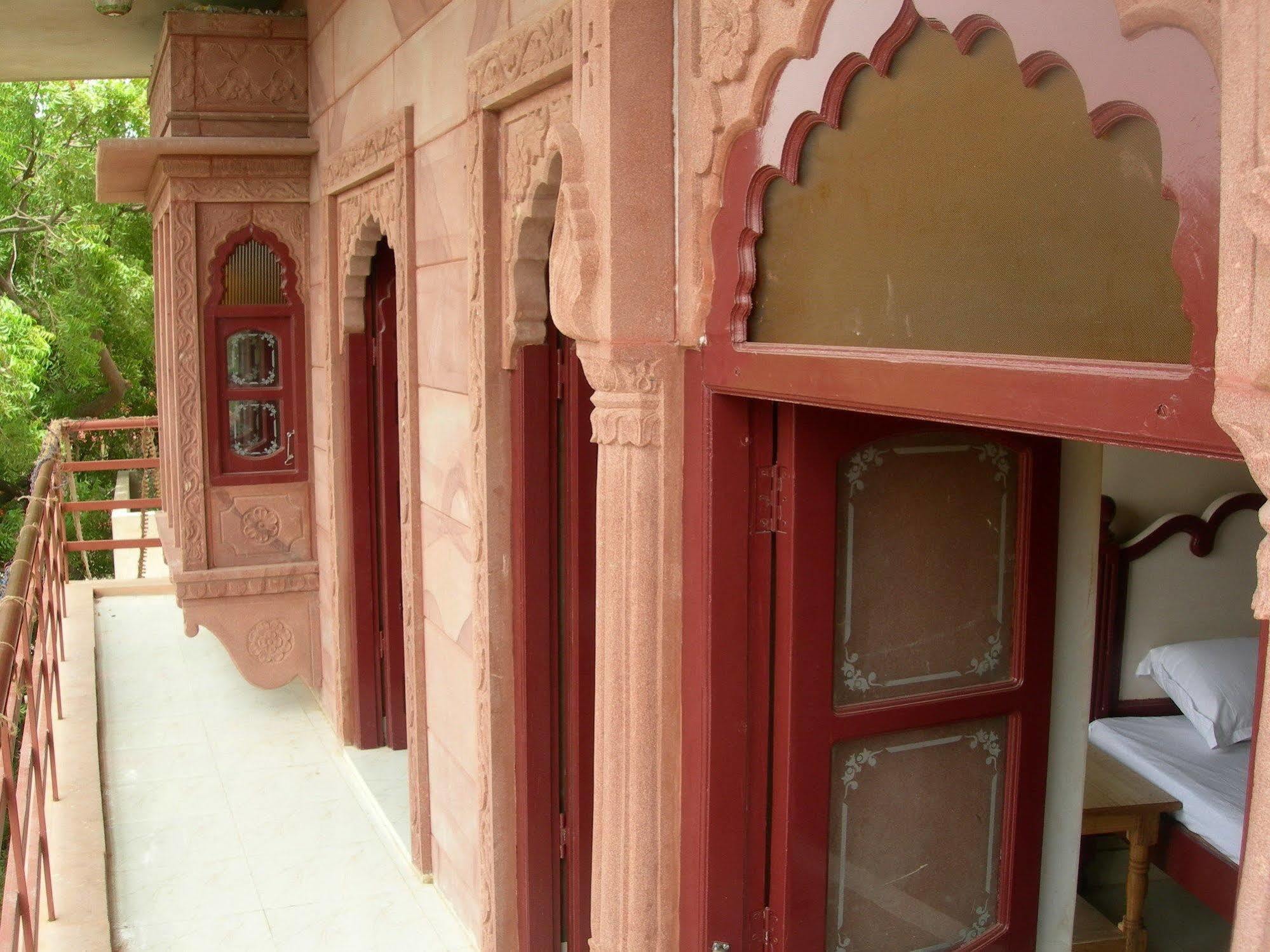 Jee Ri Haveli Hotel Джодпур Екстериор снимка