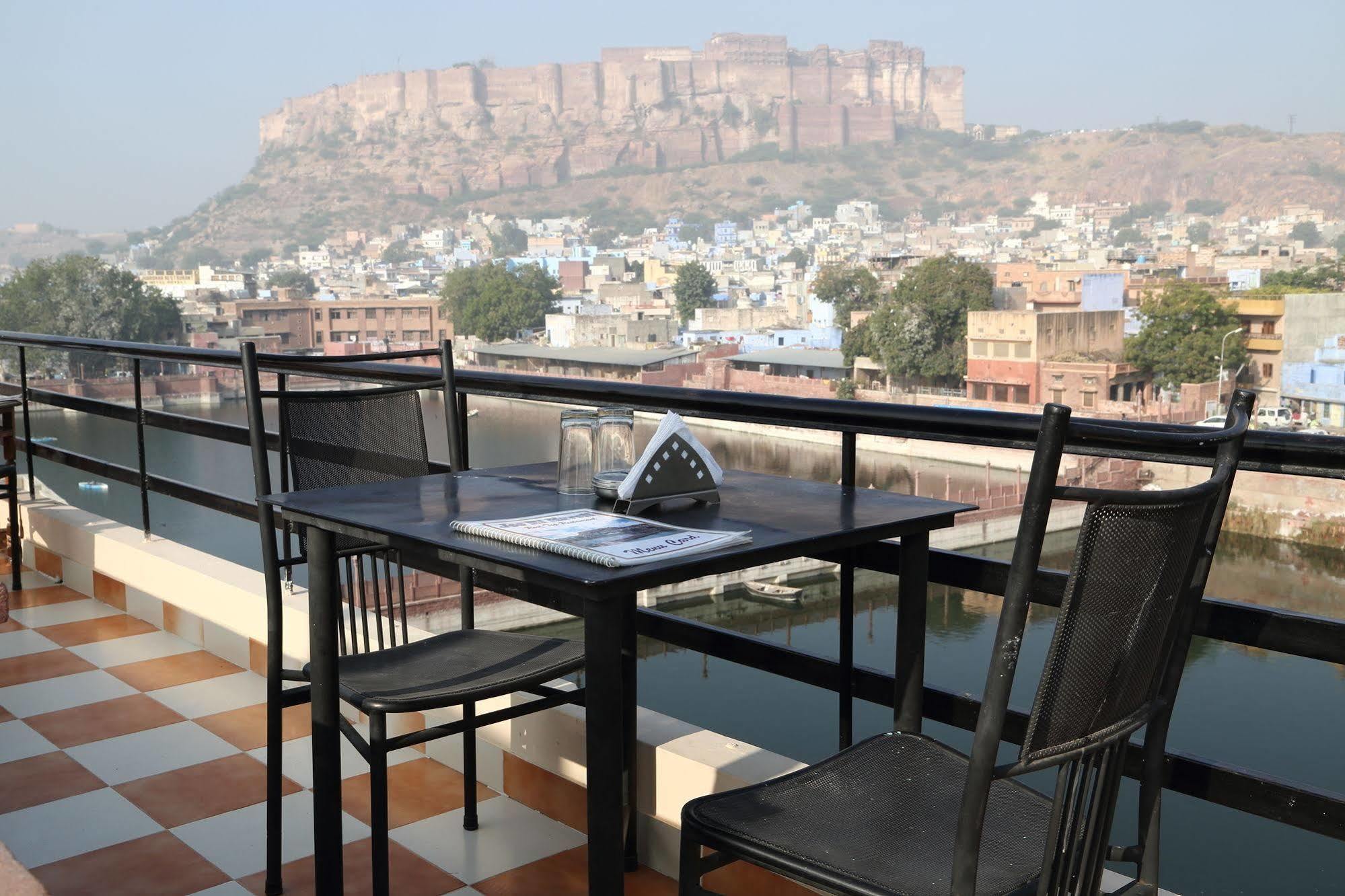 Jee Ri Haveli Hotel Джодпур Екстериор снимка