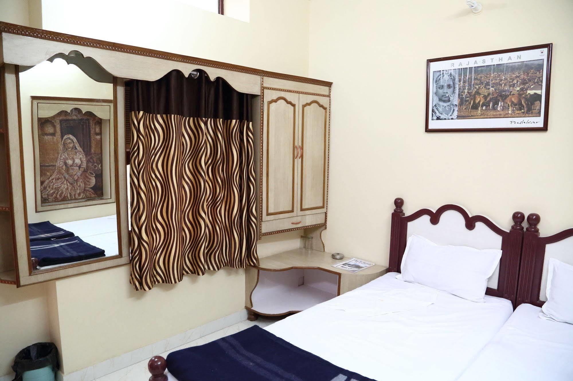 Jee Ri Haveli Hotel Джодпур Екстериор снимка