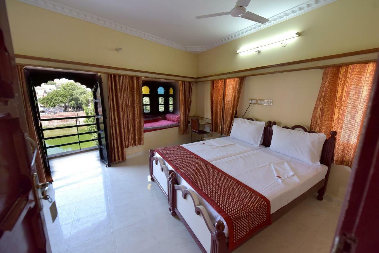 Jee Ri Haveli Hotel Джодпур Екстериор снимка
